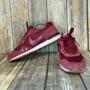 Nike Venture Runner Womens Sz 9.5 Beet Root Red Sneakers Casual Gym Athletic